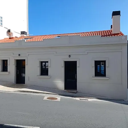 Vila Marina. Casa Marinera Con Terraza Sobre El Mar En Caion Cayon Exterior photo